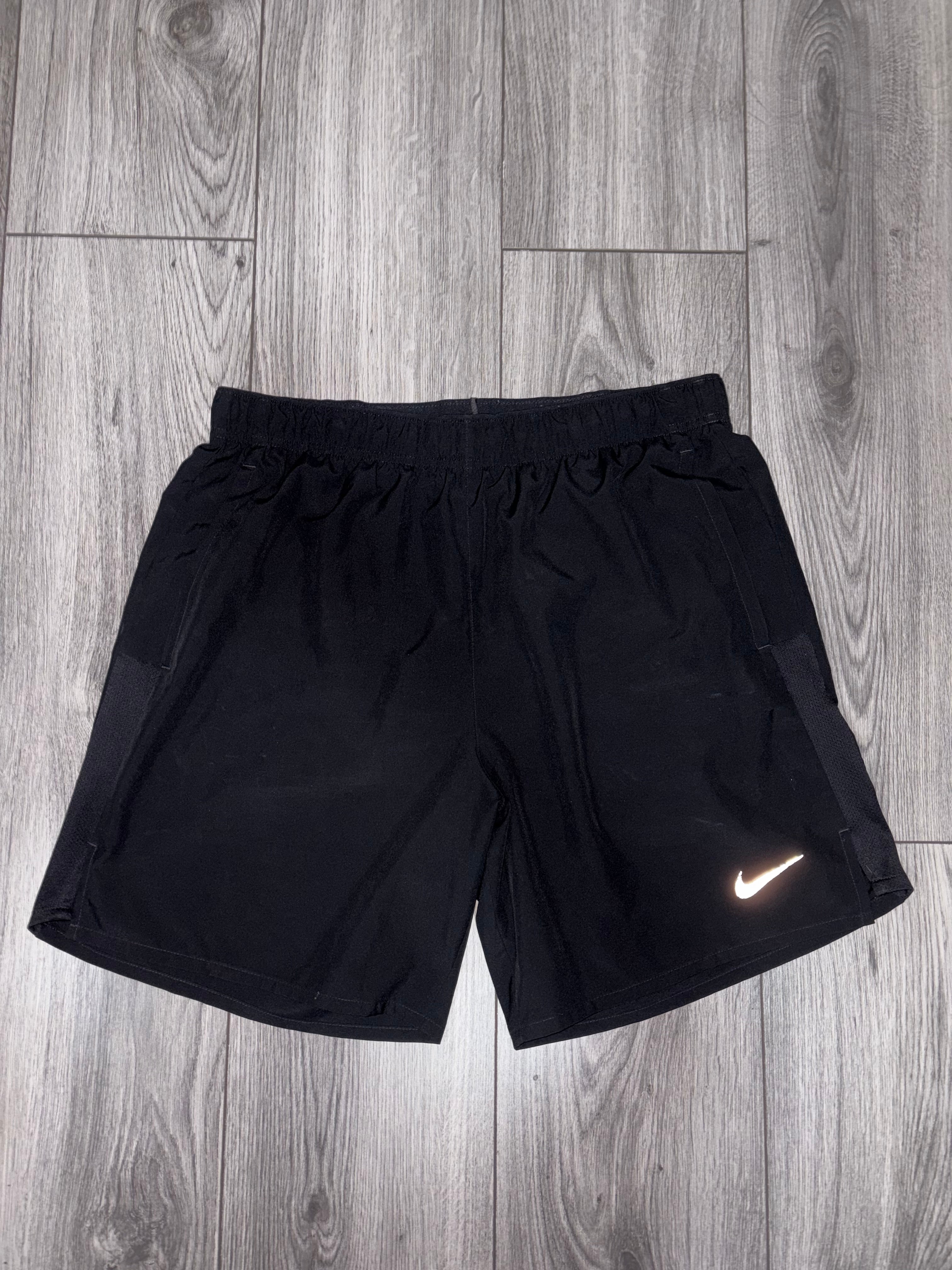 Medium Red Nike Miler Set
